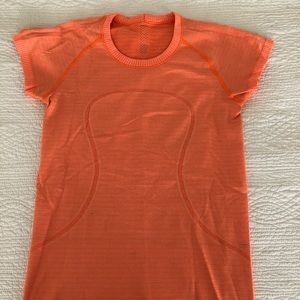 Lulu lemon shirt